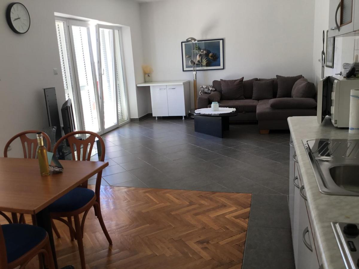 Apartments More Pirovac Luaran gambar