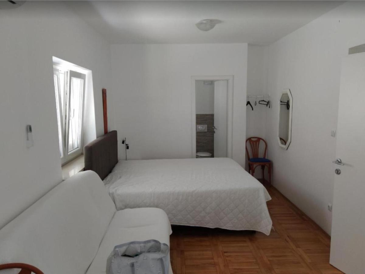 Apartments More Pirovac Luaran gambar